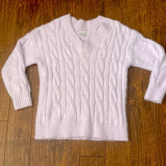 Lucky Brand Sweater (Spring 2022) - Picture 1 of 3